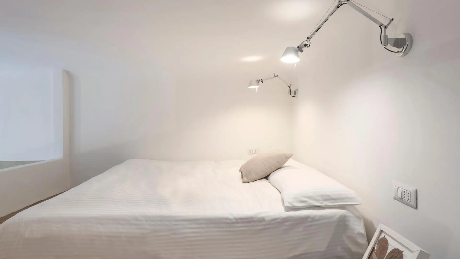 Petrarca - 7Sundays Apartment Milan 0*,  Italy
